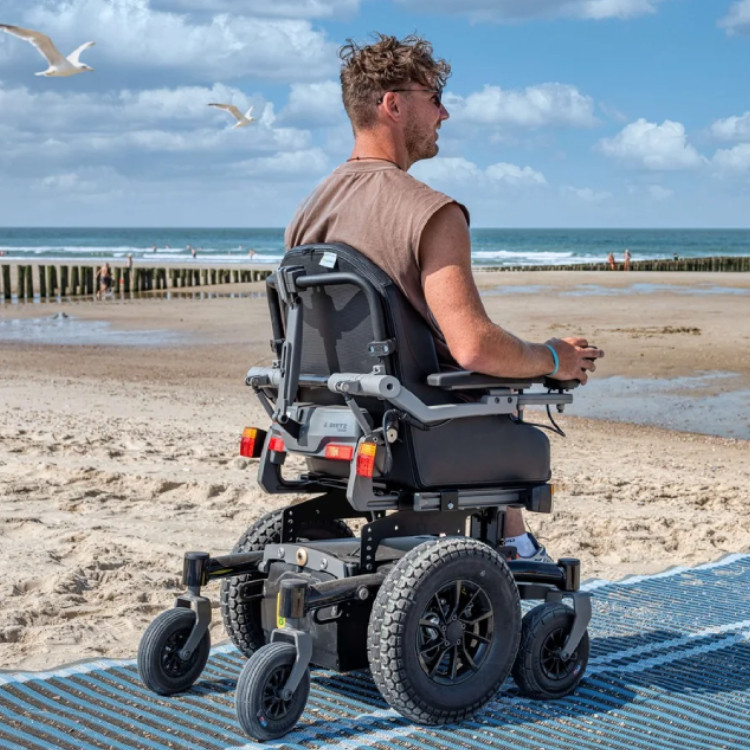heavy duty powered wheelchair for UK countryside and rural paths